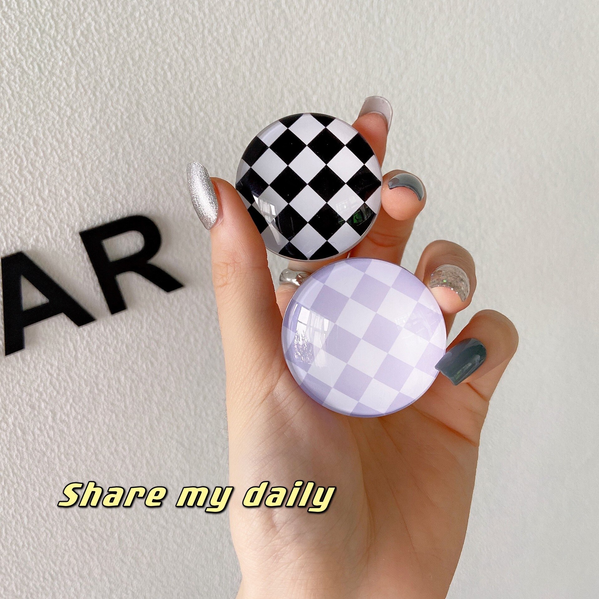 eins Korea Epoxid Ball Griff Tok Halterung Für praktisch fallen Schwarz und Weiß Schachbrett Erde Mond Bälle Griptok Ring Halfter