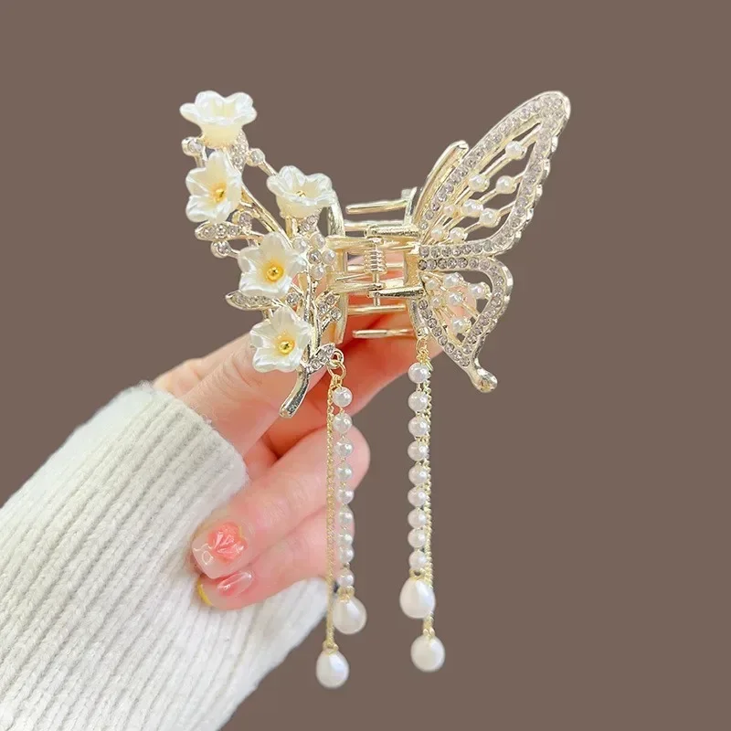 Pinzas de cangrejo y tiburón para niña, accesorios para el cabello, horquilla coreana para mujer, pinza para el cabello Simple de cristal, pinza para el cabello con borla de perlas y mariposa: YELLOW