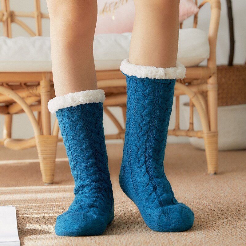 Winter Thick Warm Fluffy Floor Socks For Women Sneakers Kawaii Acrylic Cotton Wool Non-Slip Red Christmas Snow Slippers Socks: lake blue