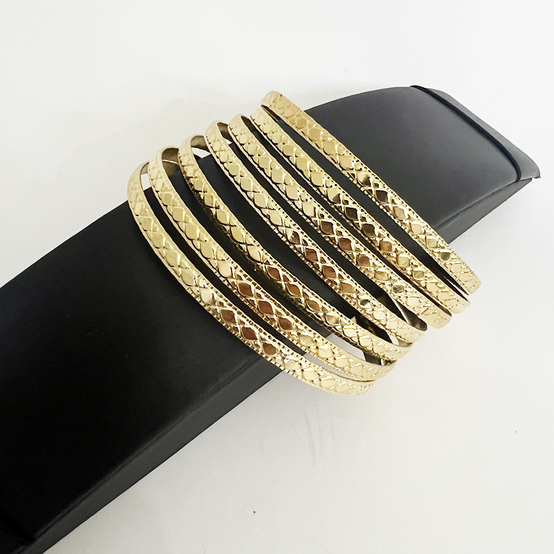 Marokkaanse Stijl Armband Set Goudkleurige Dames Armband Frans Ontworpen Armband Voor Vrouwen Met Luxe Manchet Pols Sieraden: Imitation Rhodium Plated
