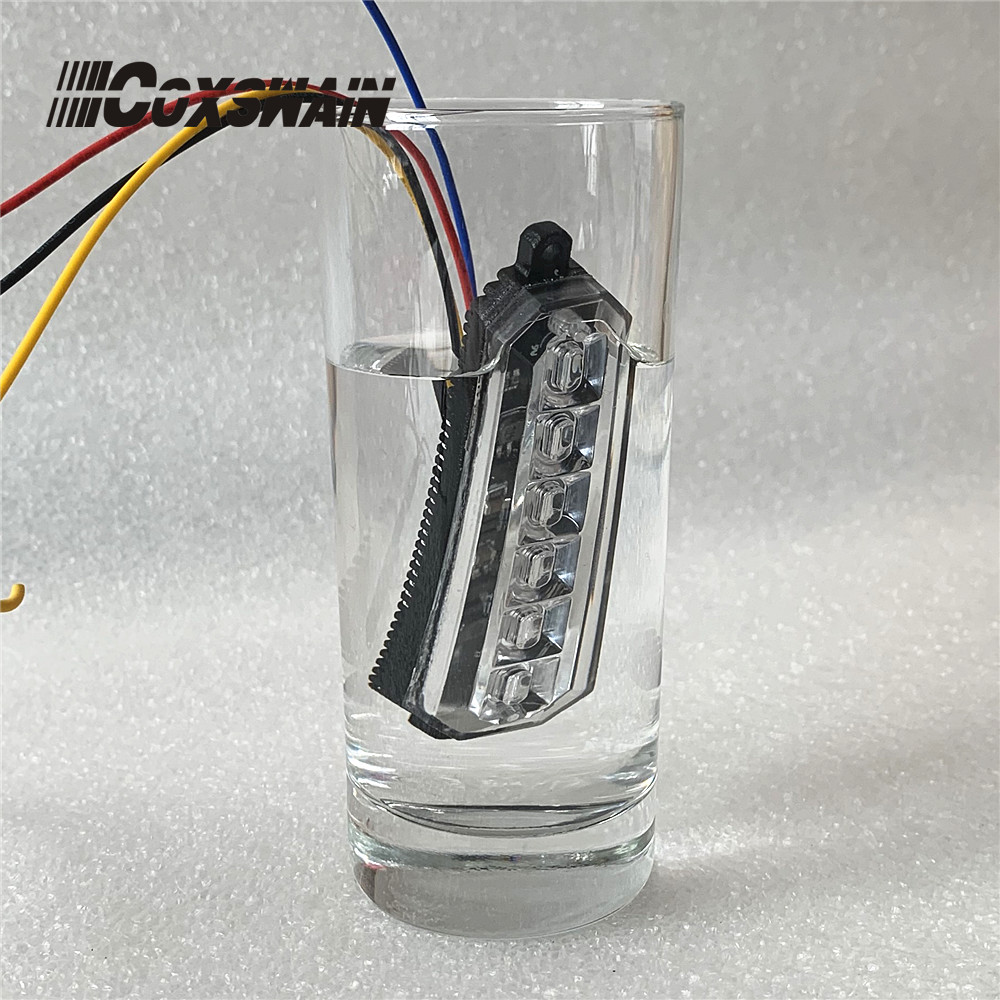 Luz LED estroboscópica para parrilla de coche, luces Flash de montaje en superficie, luz de advertencia de peligro para policía, ambulancia, vehículos de camión de bomberos, 6x3W, 1 unidad