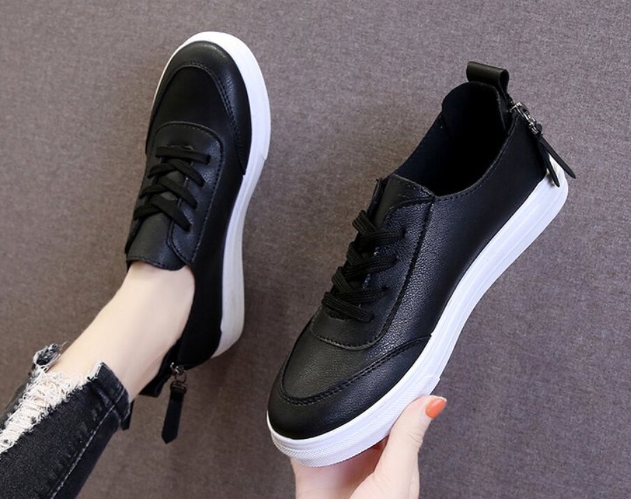 Kvinnor fritidsskor bekväma vita nude sneakers snörning delat läder flickor casual dragkedja plattor skor