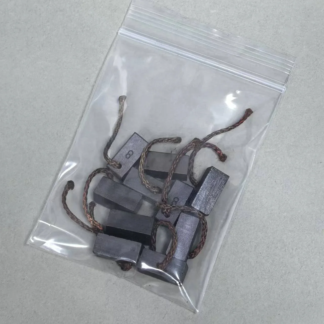 10 teile/los Auto Fenster Wischer Motor Motor Kupfer Carbon Pinsel 3*4*5*6*7*8*9*10*12*14*15*16*17*18mm Auto Teile: Black