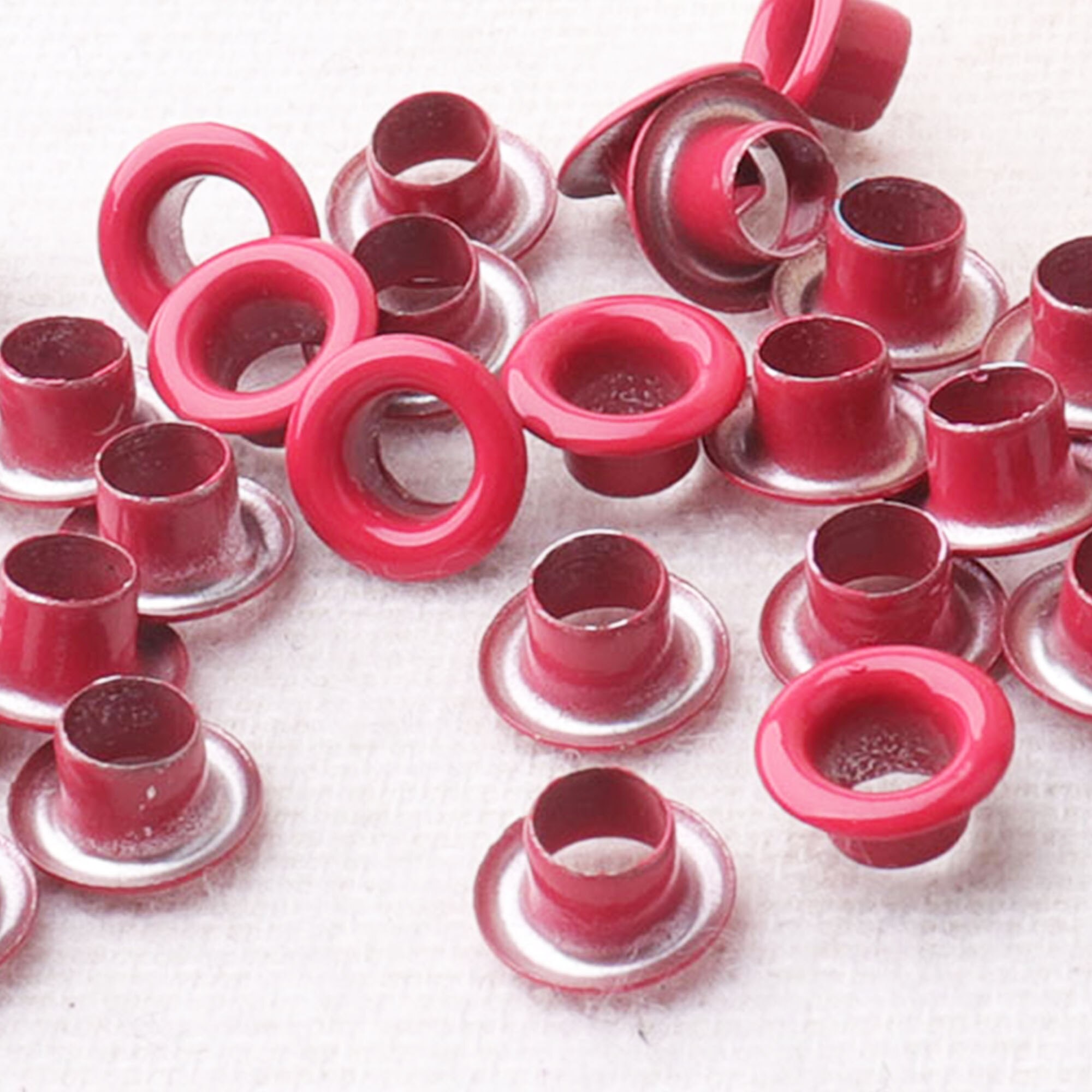 100 pcs Red Metal Eyelets Grommets With Washers Eyelets Great for Clothes Leather Canvas bag Shoe eyes-1/8"(3mm)