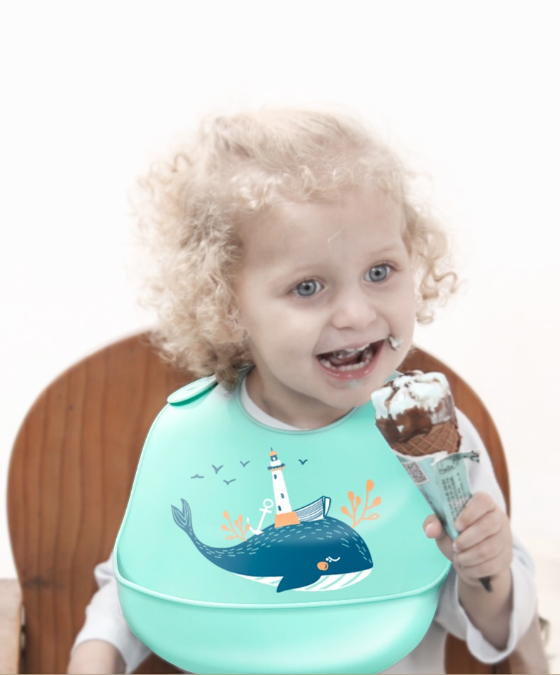 2 stücke Baby Lätzchen Wasserdichte Silikon Baby der lebensmittel tasche Stereo wasserdicht Super weiche lebensmittel tasche freundlicher speichel tasche waschen-freies