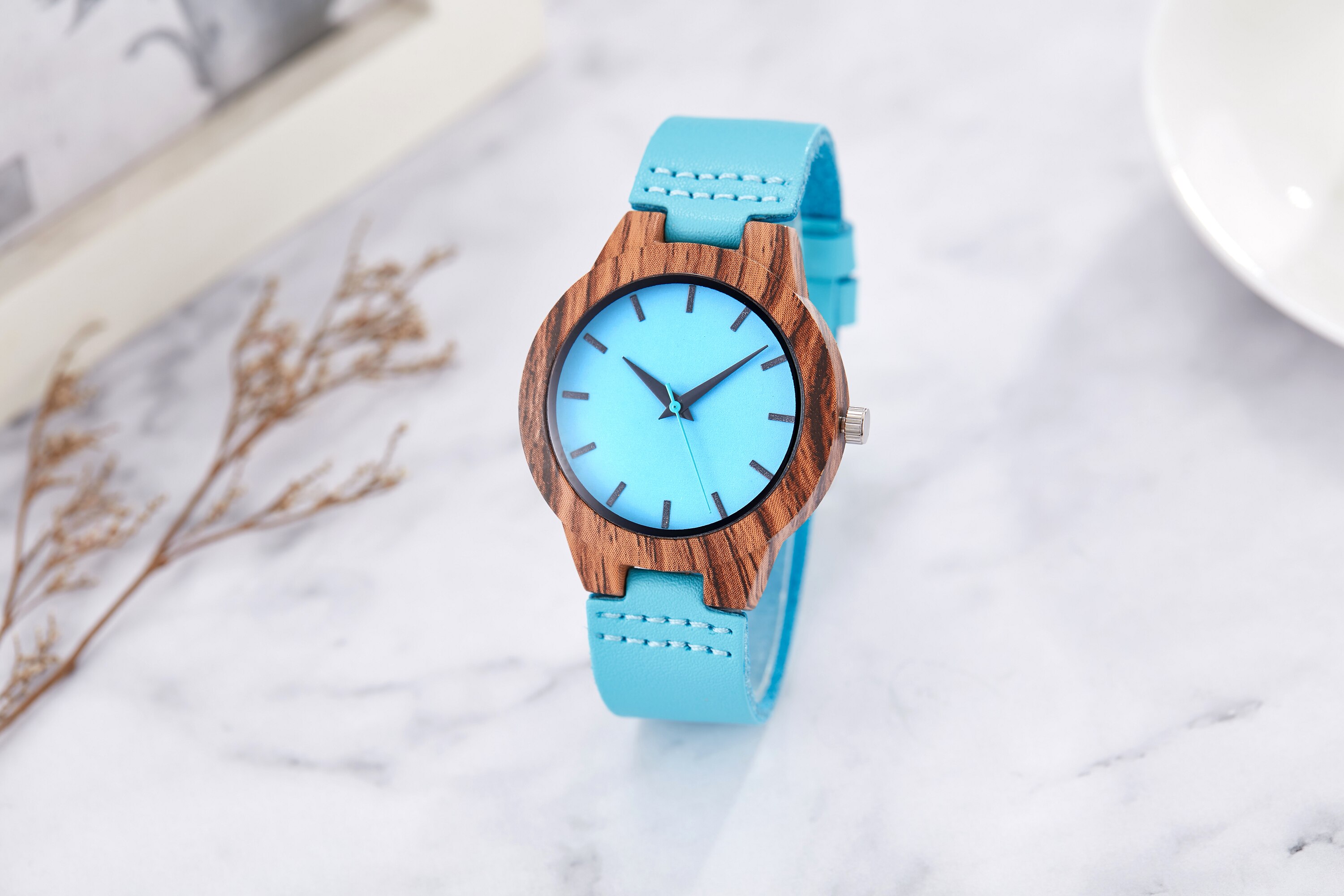 Imiteret træ kvarts ur mænd kvinder træ ure blå skive sekskant urkasse ure læder band par elsker håndled