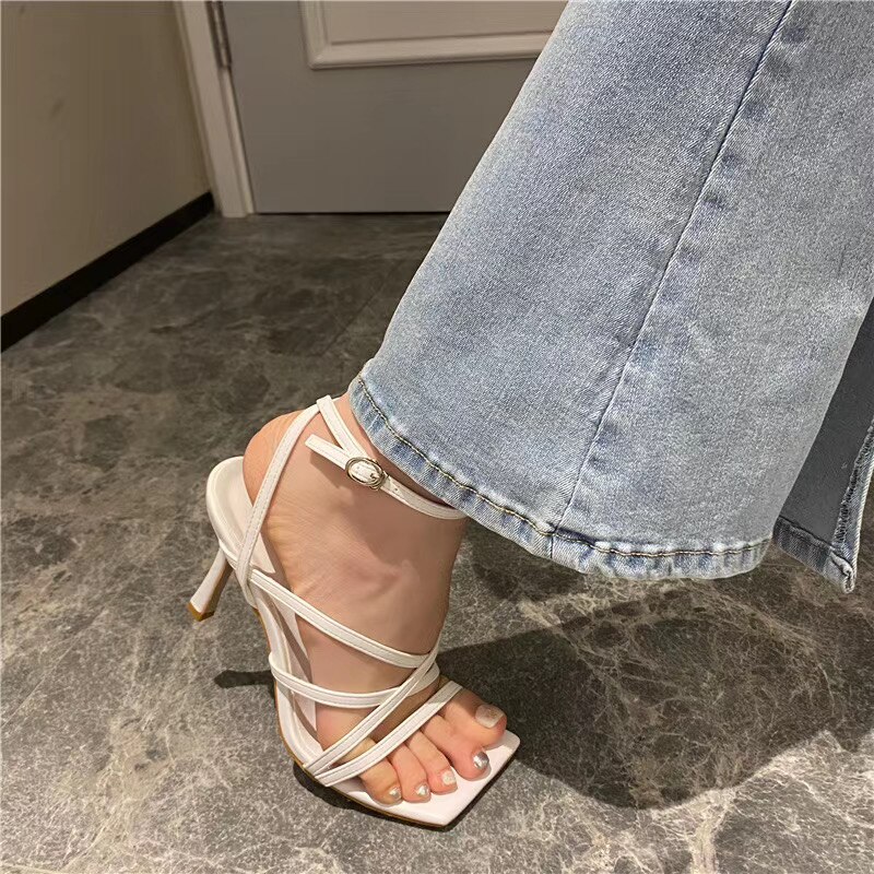 Dames sandalen nette schoenen smalle band open teen holle zomer feest sandalen bruids pumps zwart/wit/groen/paarse sandalen
