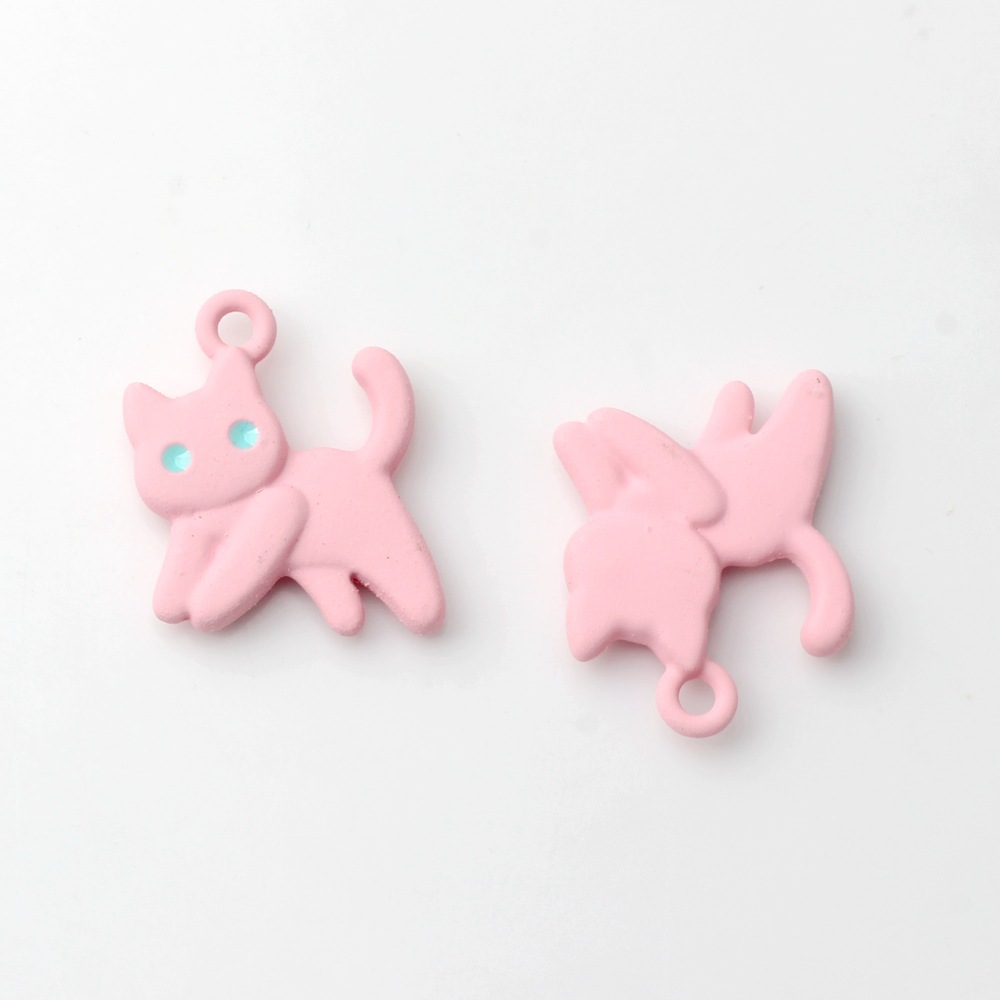 10 stk/parti 14*16mm legerings spraymaling katteanheng sjarm til halskjede armbånd smykker gjør-det-selv tilbehør: Lysegult gullfarge