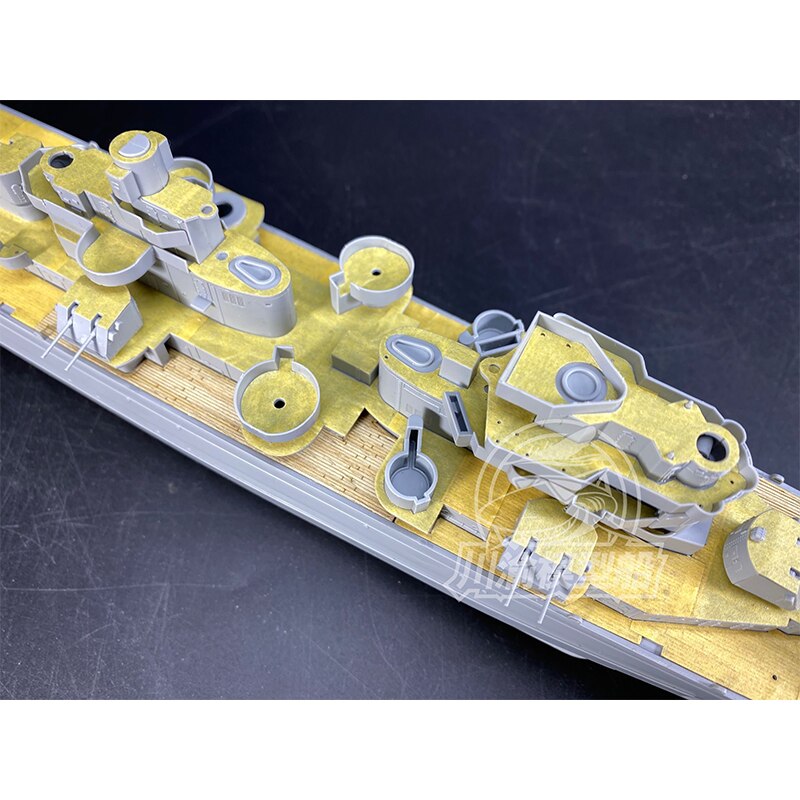 1/350 Scale Wooden Deck Masking Sheet For Very Fire VF350920 USS Cleveland CL-55 Model Ship CY350080 Assemble