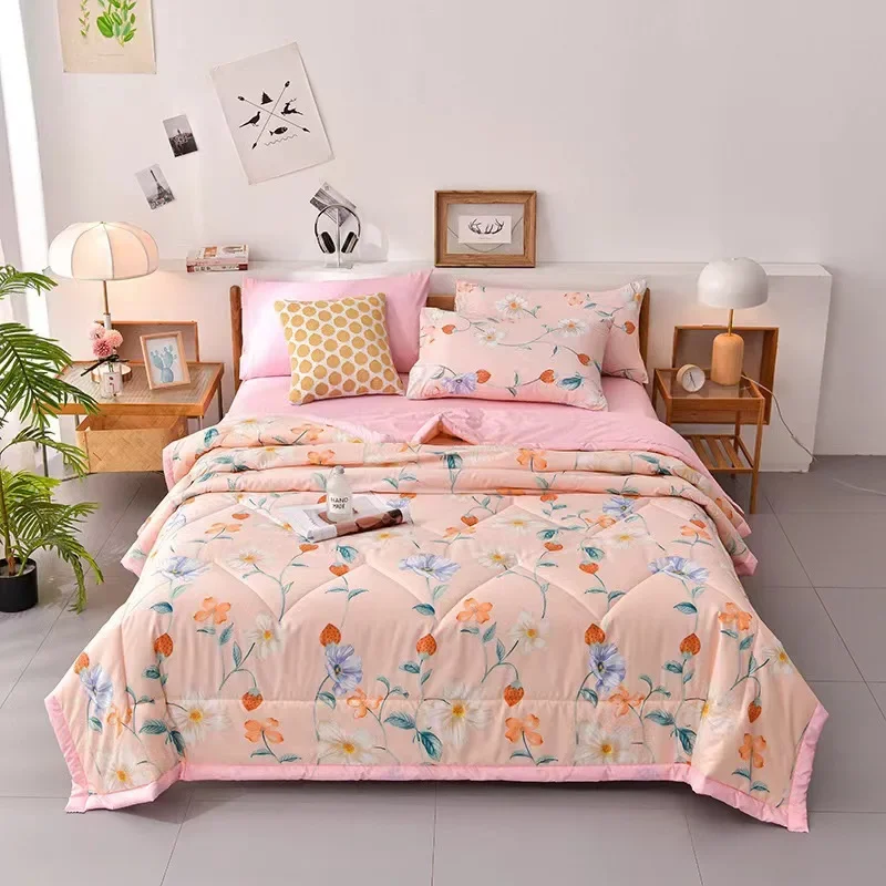 Summer Cooling Quilt Blankets Skin-friendly Washable Air Condition Comforter Pastoral Style Flowers Lightweight Blankets 여름 이불: 200x230cm / Ivory