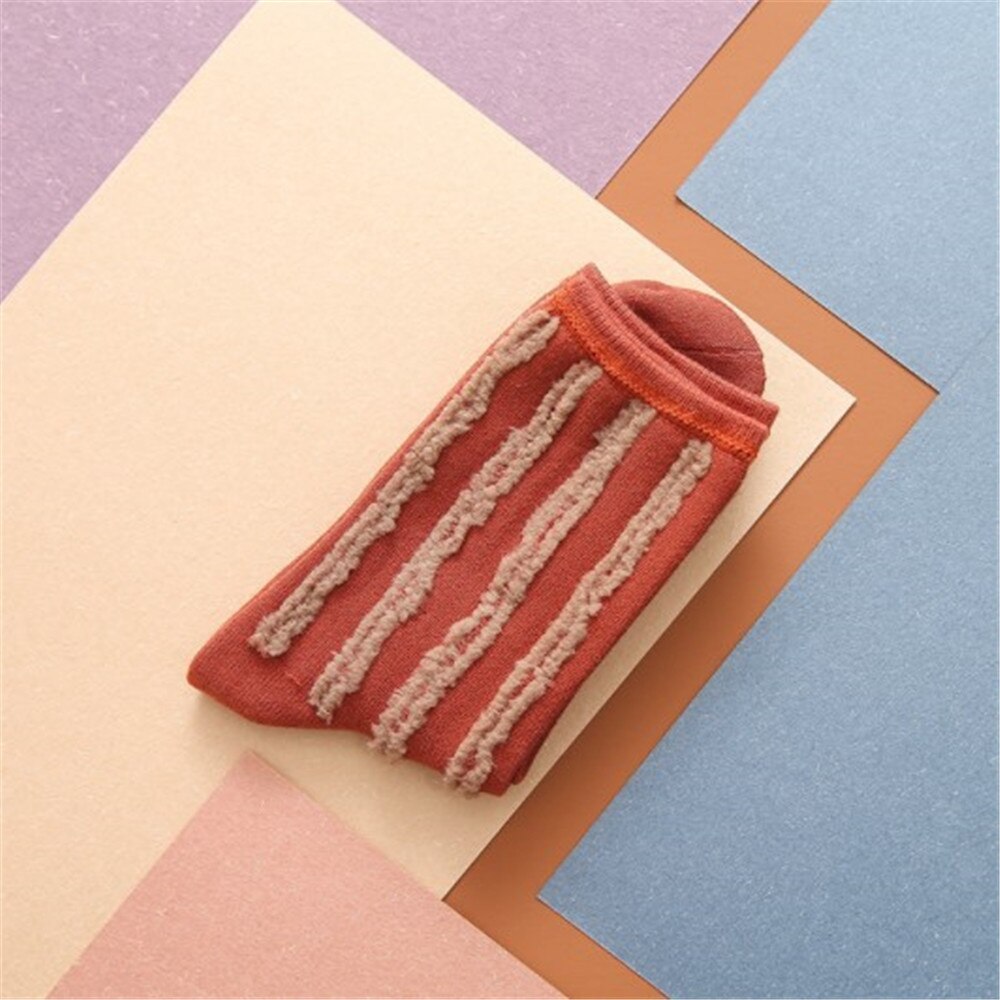 Socks On Both Sides Wearing Vertical Stripes Cotton Women's Tube Socks College Wind Warm Socks: Red