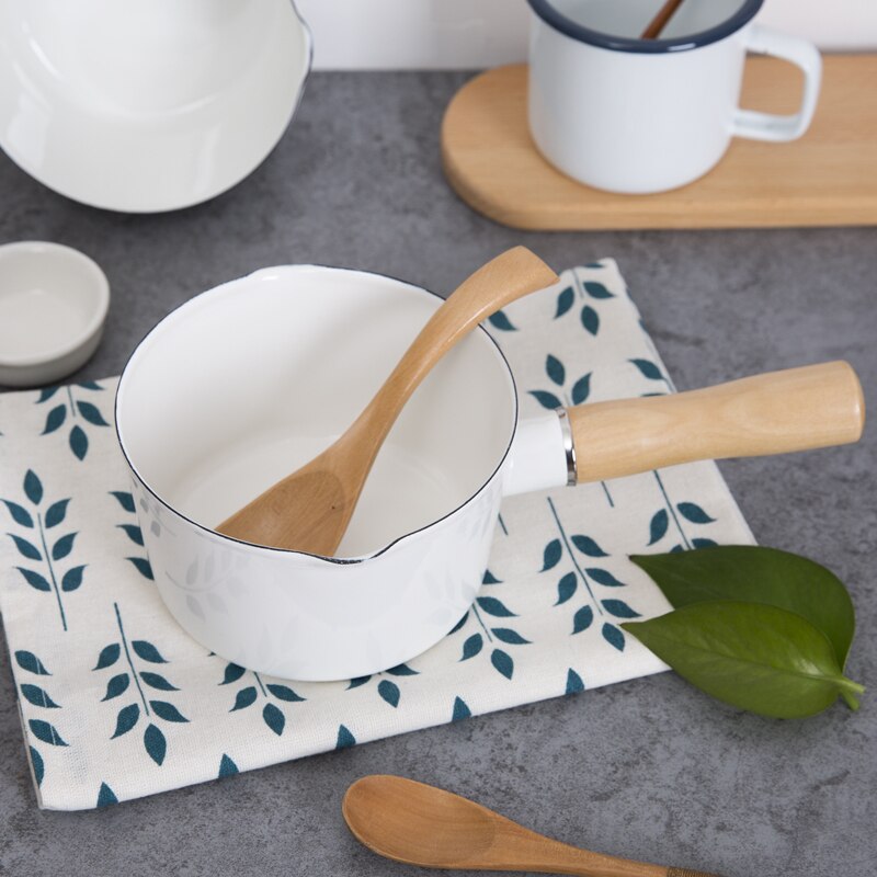 Enamel auxiliary food pot single wooden handle milk breakfast pot Japanese porcelain enameled rice soup small stew pan