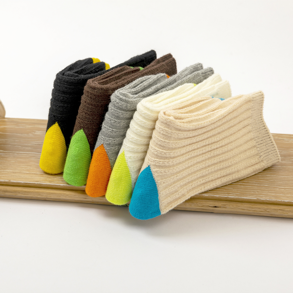 1 Pair Korean Style Mid Tube Socks for Children Four Seasons Solid Color Soft Cotton Boys Girls Casual Socks College Sports Sock