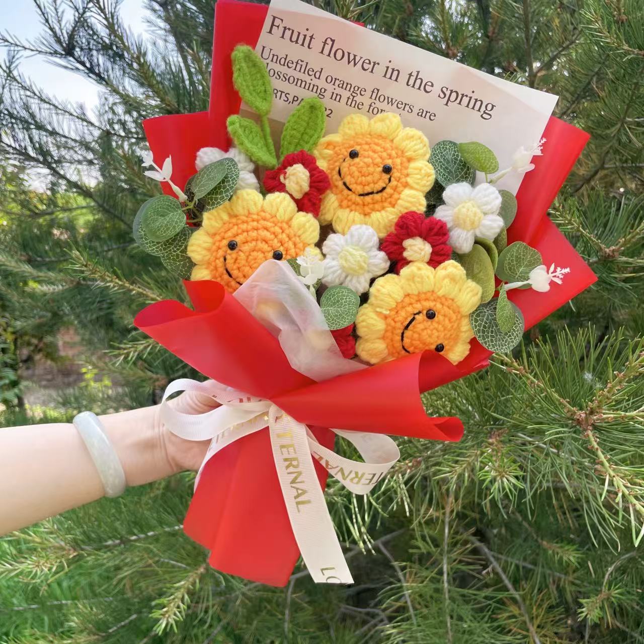 Afgewerkte gebreide bloemen Zonnebloemen gehaakt boeket Creatieve gebreide bloemen Valentijn Moederdag Verjaardag Afstudeercadeaus: plum