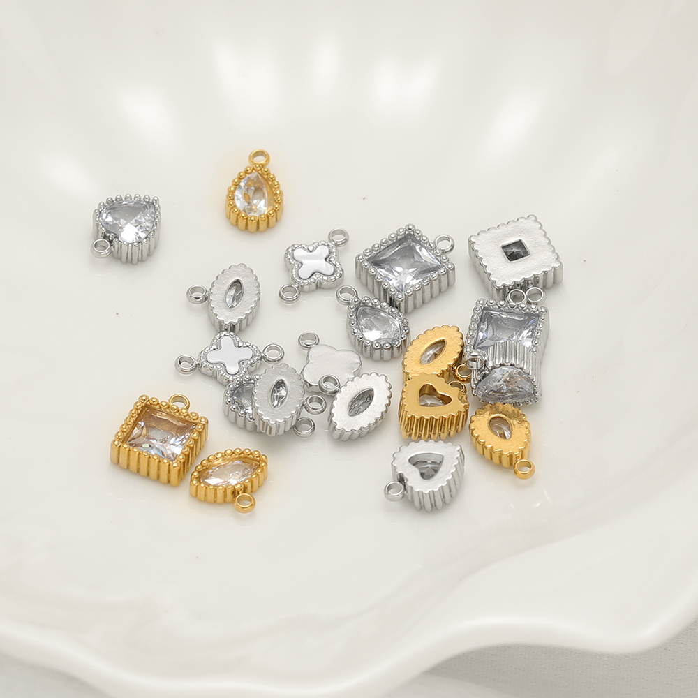 5 Stück Edelstahl Herz Glas Kristall Reize Gold Farbe Quadratische Anhänger für DIY Halskette Schmuckherstellung Armbänder Erkenntnisse