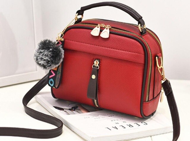 Yogodlns PU Leder Schulter Taschen für Frauen einfarbig feminina Haar Ball ornamente crossbody-tasche: rot