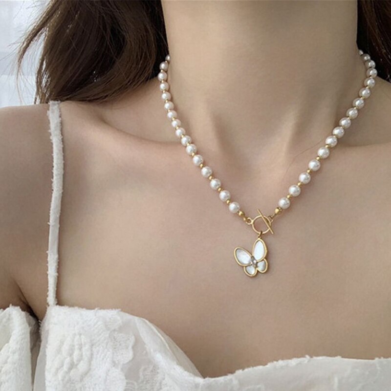 Collana con ciondolo a farfalla per donna imitazione perla farfalla pendente catena clavicola collana girocollo regalo gioielli moda femminile: NC21Y0213