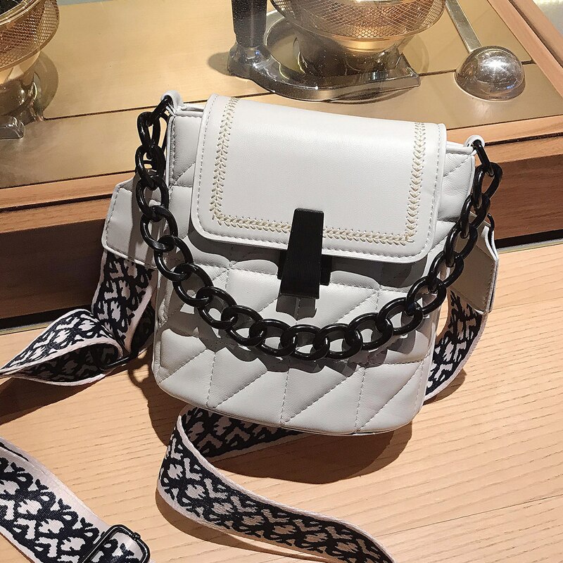 191227 Ivog Alledaagse Vrouwelijke Kleine Schoudertas Crossbody Handtas Zwart Wit Gewatteerde Keten Emmer Zakken Voor Vrouwen