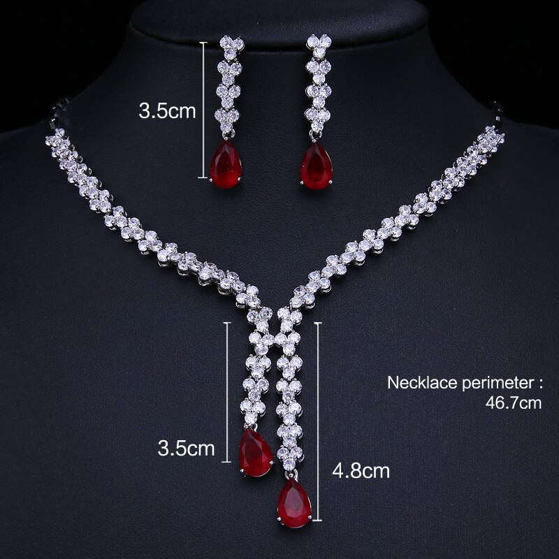 ! Conjunto de joyería Noble Bettyue de asimétrico a la , pendientes largos de Zirconia y Collar para mujer, deslumbrante