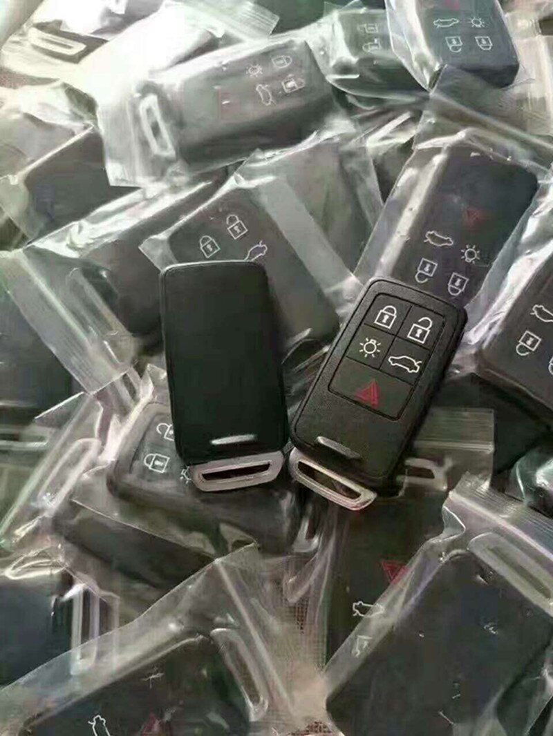 Replacement 5 Buttons Car Remote Key Card 433Mhz with ID46 Chip for Volvo XC60 XC70 S60 S80 V60 Smart Car Key with Key Blade
