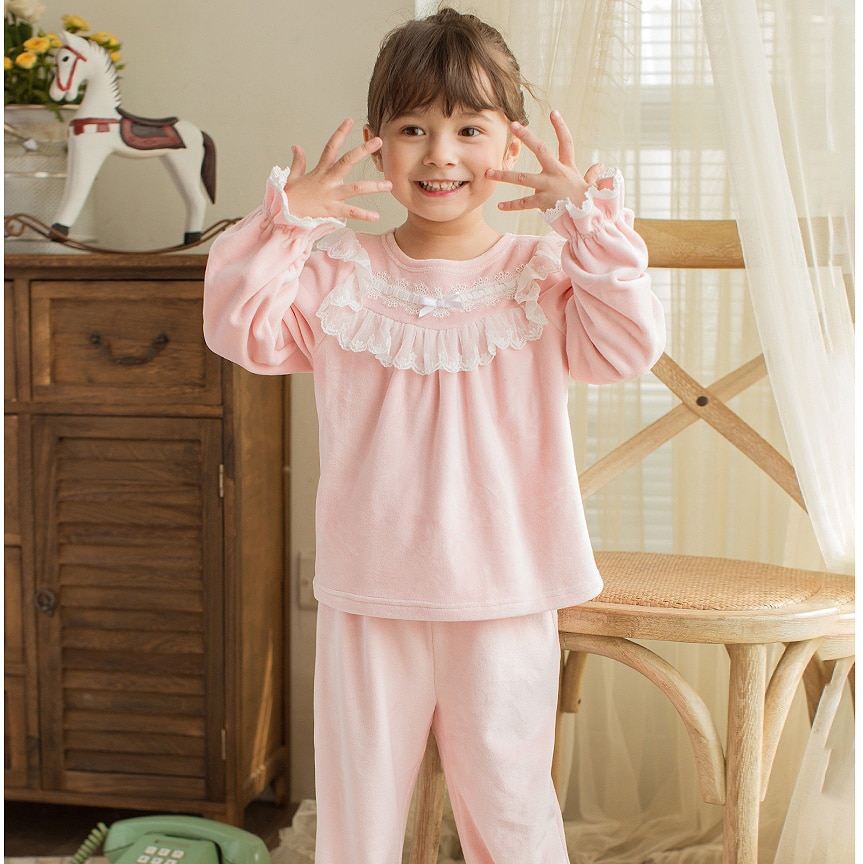 Efterår vinter børn pige lolita lyserød fløjl pyjamasæt. plade toppe + bukser. vintage småbørn kid pyjamas sæt. varm søvn loungewear