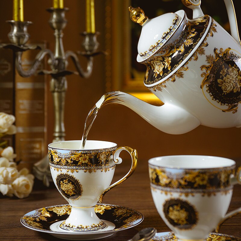 Europese Stijl Bone China Kopje Koffie Sets Creatieve Porselein Afternoon Tea Cup Party Hotel Melk Pot Home Decor Huwelijksgeschenken