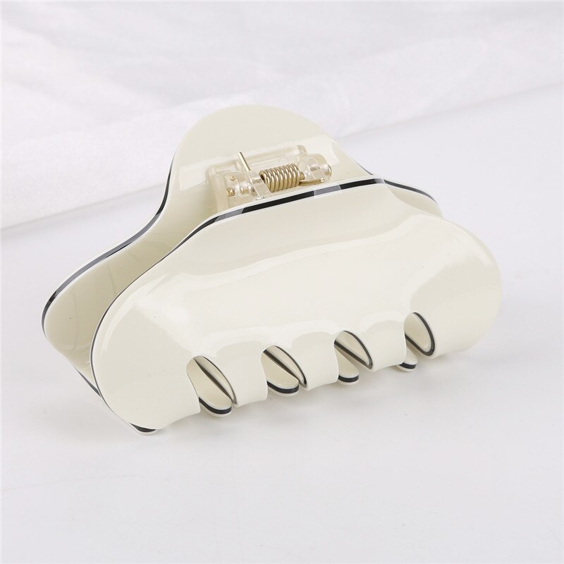 Grote Maat Acryl Haarspelden Vrouwen Haar Clip Effen Kleur Vrouwen Haar Claws Vrouwen Make Up Wassen Tool Haaraccessoires: Beige