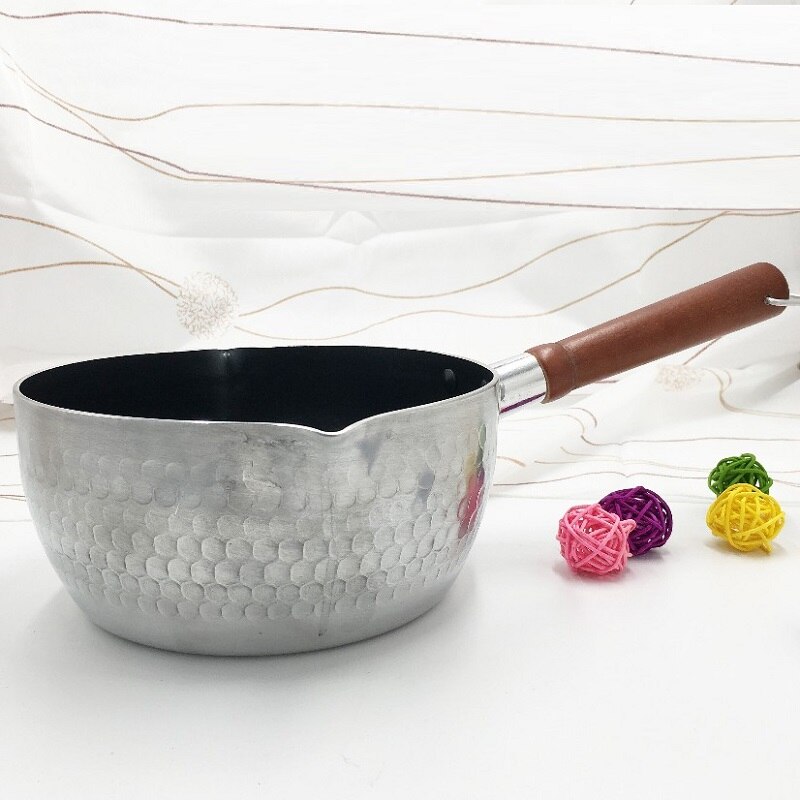 Small milk pot with wooden handle Nonstick pot can used on induction cooker Thickened aluminium saucepan for cooking noodles