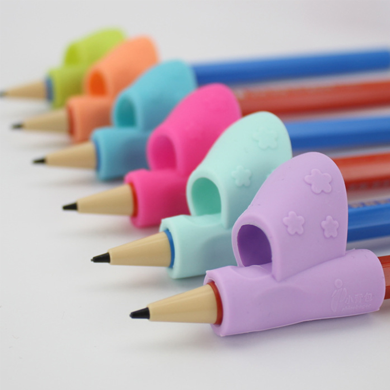 Color Random 3 Pencils Handle Right Hand Helps Children Learn Holding Pen And Writing Posture Correction Magic Fits Pencil Soft