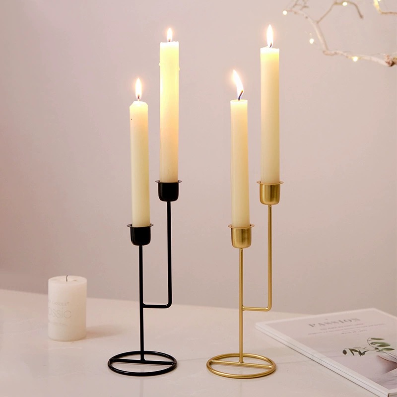 Kerzenhalter, moderner Kerzenständer aus Metall, Hochzeitskerzenständer, exquisite Desktop-Party-Dekoration für die Heim- und Bürodekoration