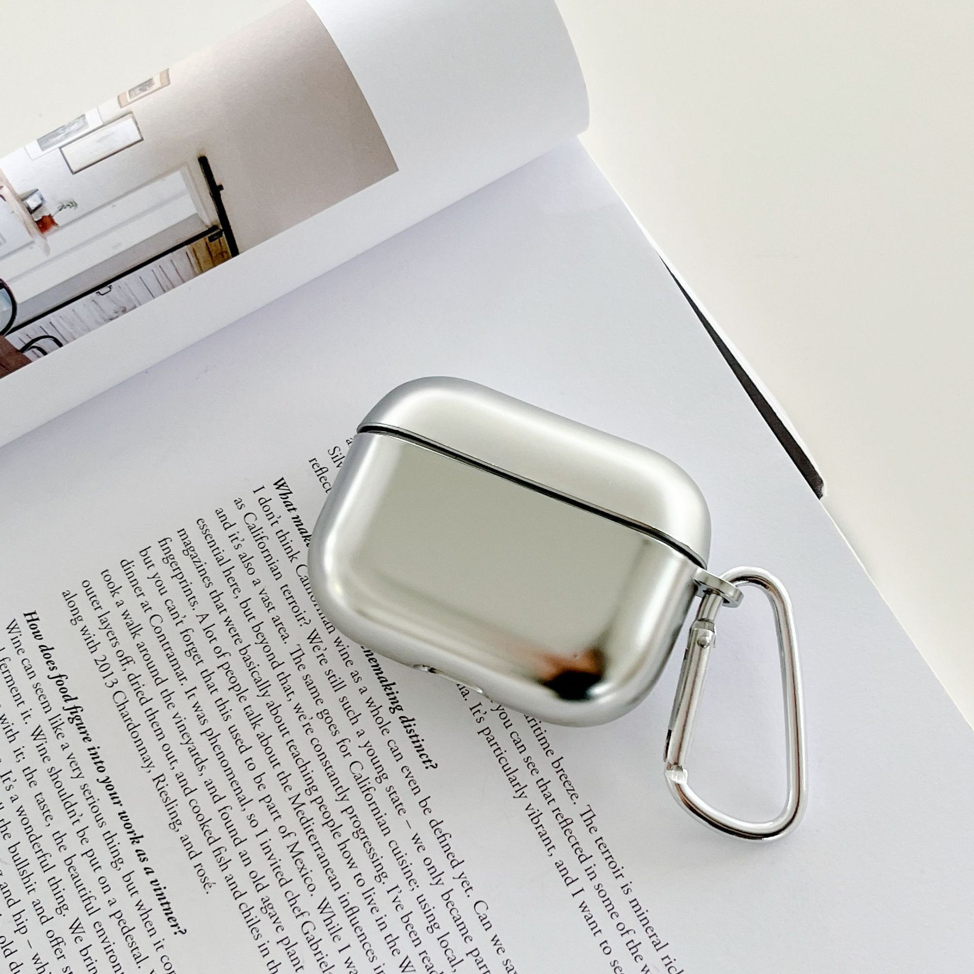 Electroplate Earphone Case For Airpods 1 2 3 Pro Protective Cover For Apple For Airpods Pro Case Silver Metal with Keychain Box: M / BROWN