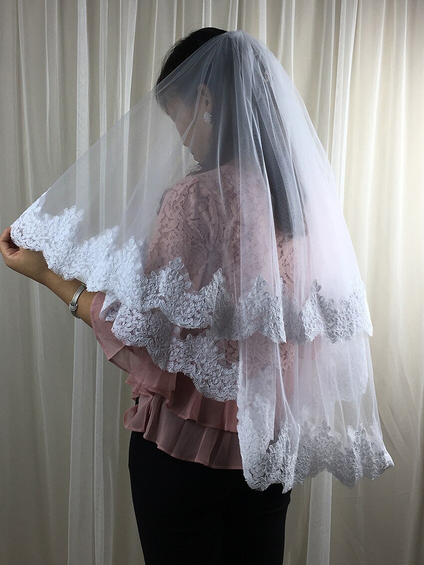 Velo de novia corto con peine de encaje, borde con apliques, velo de boda de tul de dos capas, 75 CM, accesorios de longitud del codo