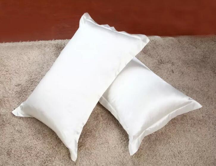 2 stuks 48 x 74cm imitatie zijden satijnen kussensloop kussensloop voor bedsprei comfortabele effen kussenslopen: 14