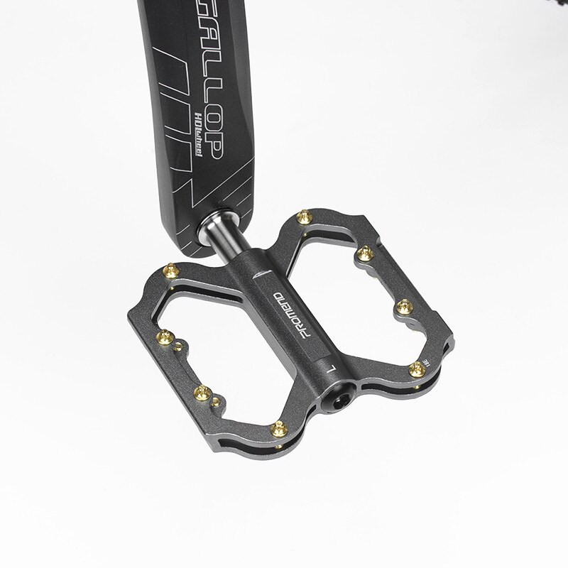 1 pair Titanium Axle pedal mountain bike lightweight anti-slip titanium shaft aluminum alloy Ultralight pedal 3 bearing