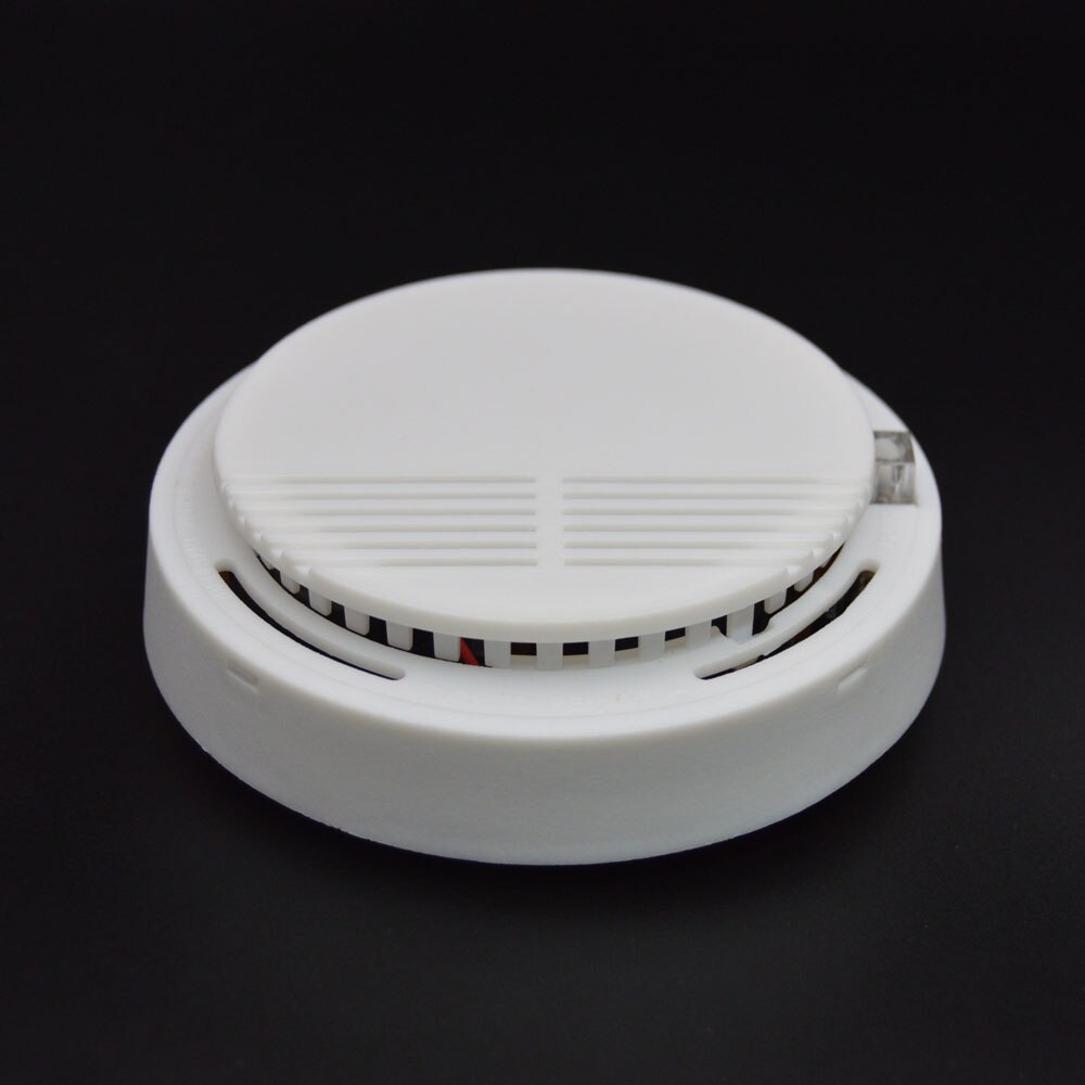 independent Smoke detector, When detect enough smoke, it will beep alarm,