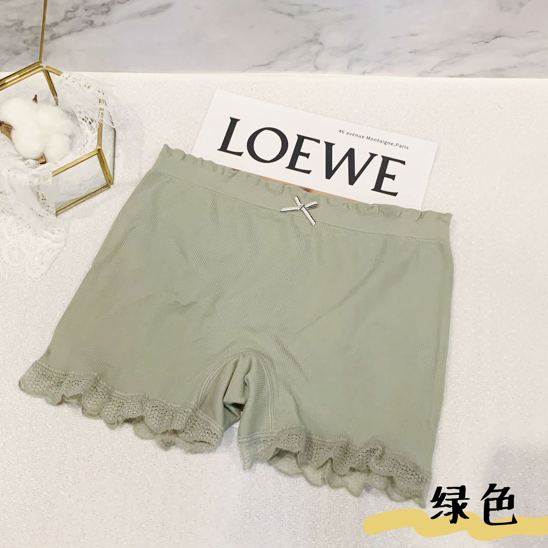 Safety pants with twist lace edge, anti light, high elasticity and seamless middle waist underwear, women's bow flat angle pants: Green