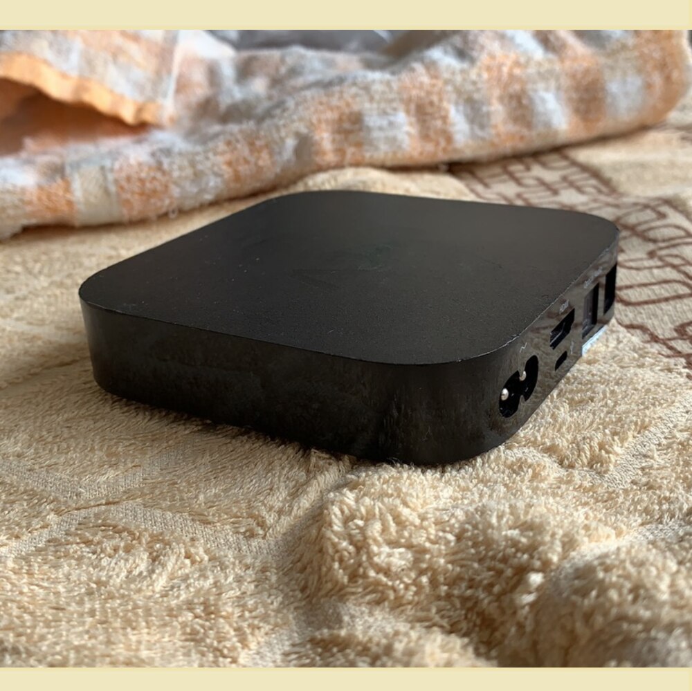 Brukt  tv 2nd generasjon  mc572ll/ a  a1378 hd media streamer + kompatibel fjernkontroll