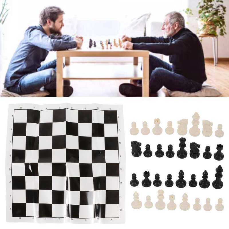 International Standard Chess Set PS Plastic Easy To Store Plastic International Chess with Chessboard for Outdoor