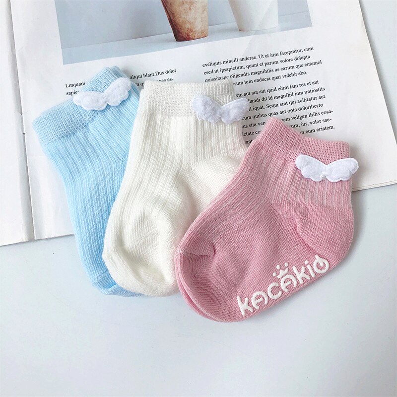 Nette Baby Socken Baumwolle nicht Slip Baby Engel Flügel Socken Kleine Jungen Mädchen Kinder Prinzessin Crew Socken Weiß Rosa Blau geburtstag Lustige