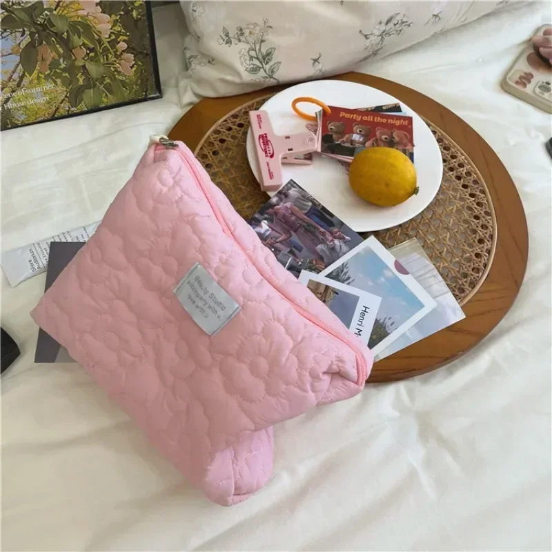 Flower Pattern Women Makeup Bag Toiletries Cosmetic Organizer Zipper Bag Travel Wash Pouch Cosmetic Bag Female Make Up Bags