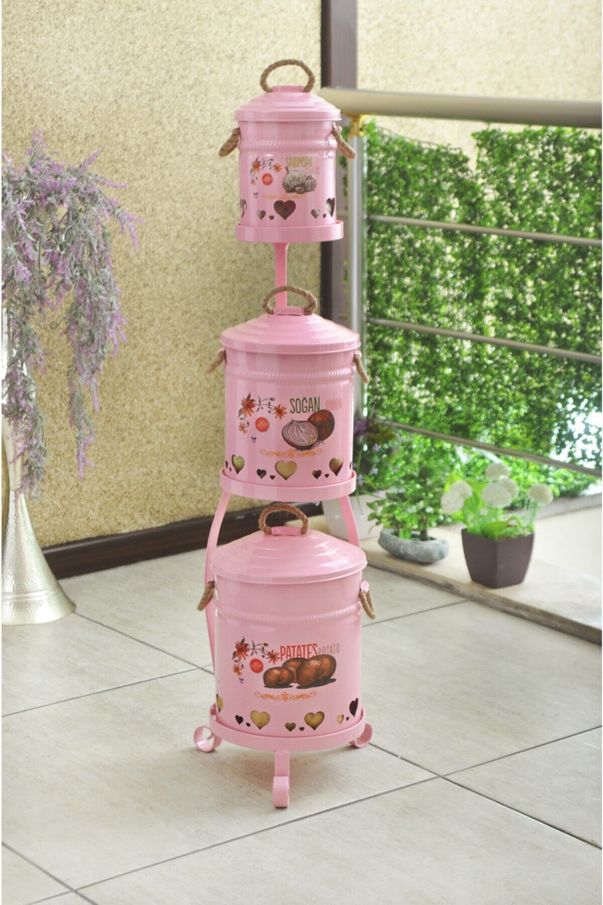 Een Roze Metalen Staande 3 Layer Aardappel Ui Knoflook Emmer 1040P