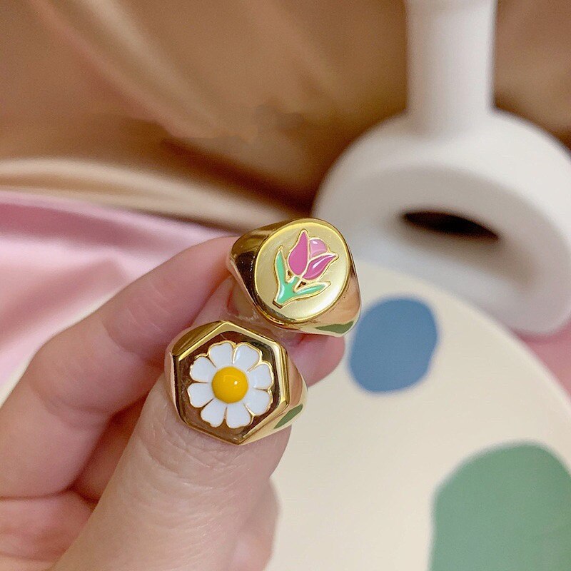 INS Spring Summer Korea Vintage Small Daisy Metal Rings For Women Girls Party Jewelry Party