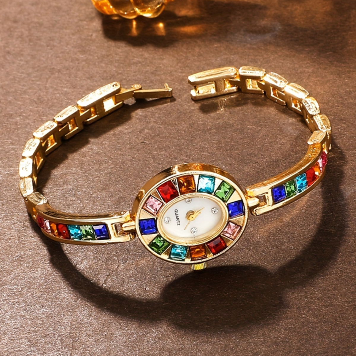 Grensoverschrijdende armbandstijl dameshorloge mode gradiënt regenboog licht luxe dameshorloge ovale armbandhorloge voor dames