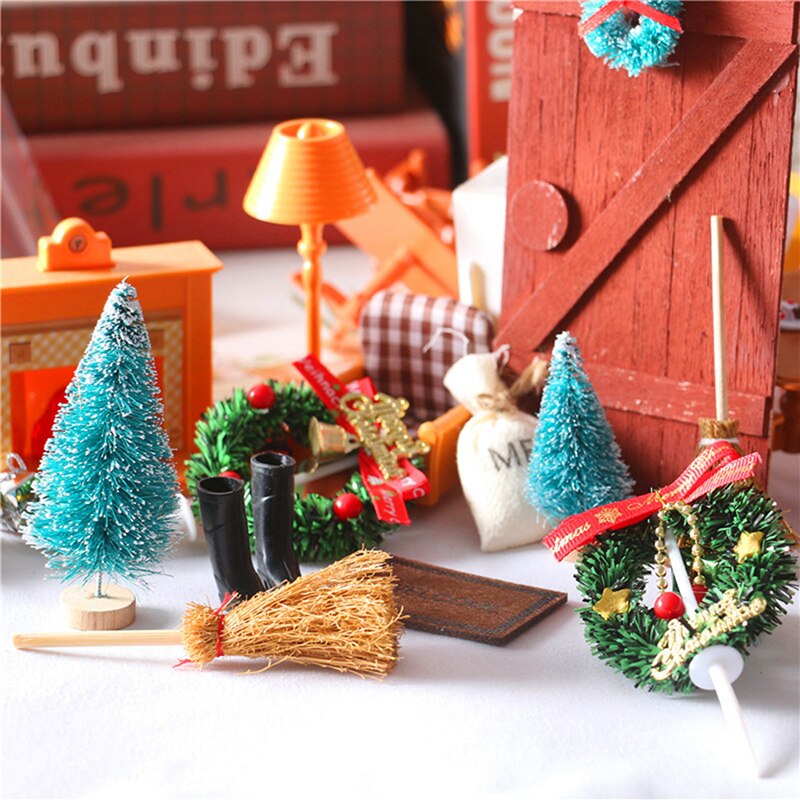 5Pcs/Set Dollhouse1:12 House Door Christmas Tree Christmas Wreath Decoration Set Decoration