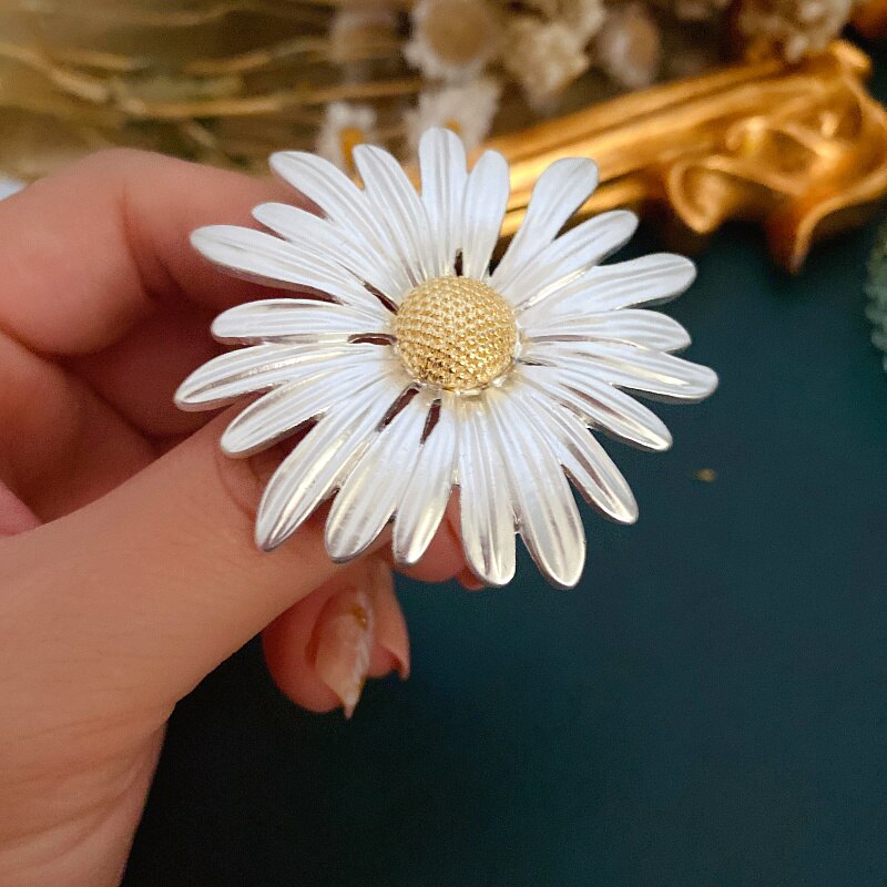 Huanzhi Vintage Chrysant Bloem Zilver Kleur Metal Plant Daisy Broche Jas Accessoires Voor Vrouwen Man Sieraden