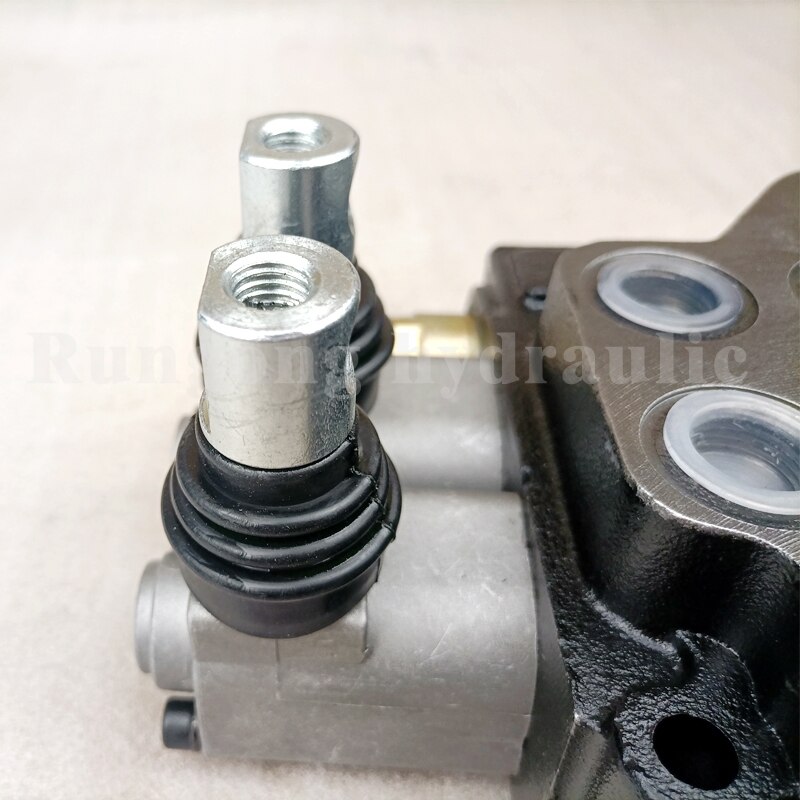 Hydraulic Multi way directional valve Manual distributor control Positioning and reset