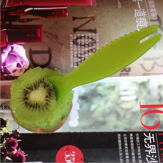 5 teile/los 2 in 1 Kiwi Löffel Kunststoff Süssigkeit Farbe Kiwi graben Löffel Scoop Obst Messer Schneidemaschine Schäler Cutter KW 031