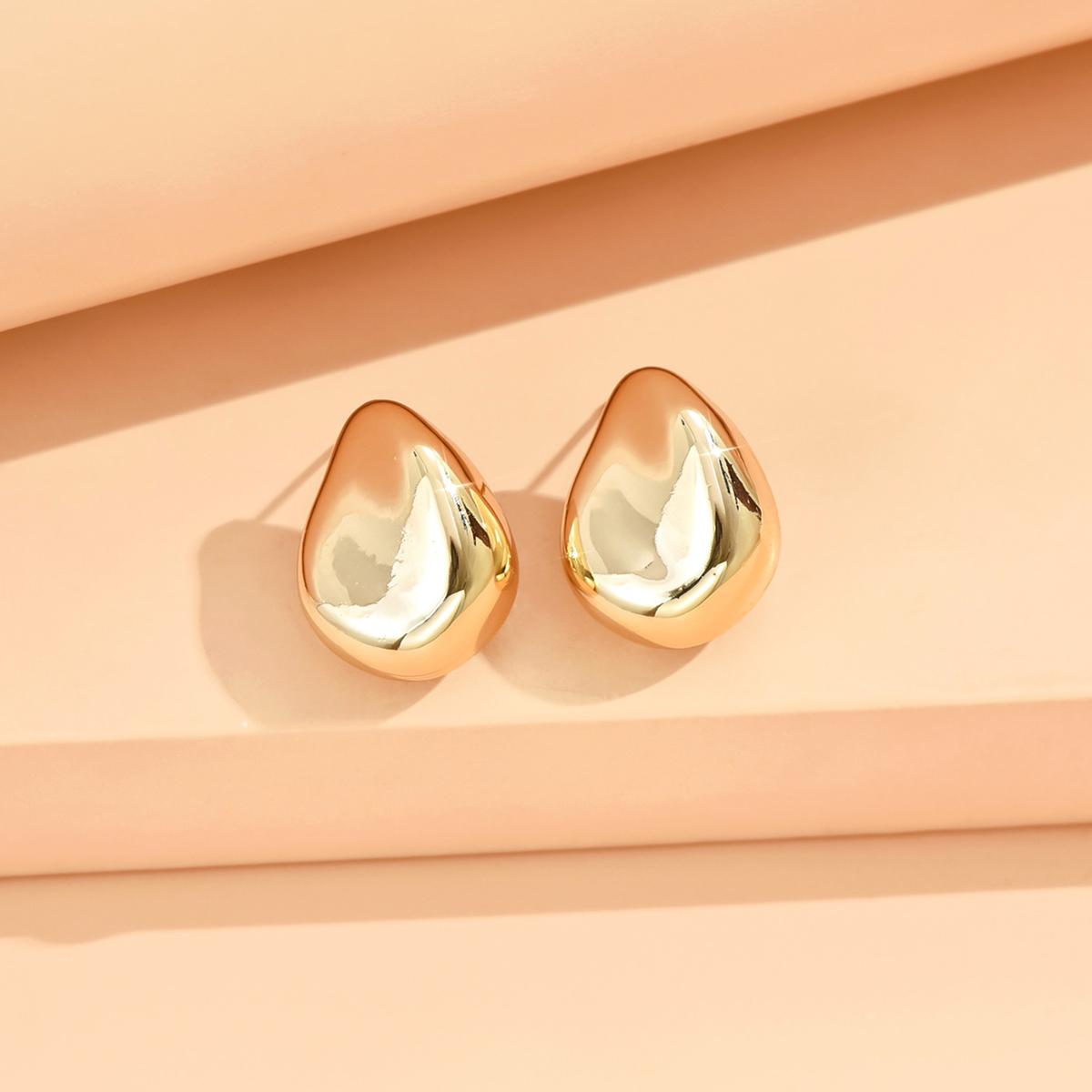 Pendientes geométricos irregulares de Color metálico para mujer, aretes con personalidad de estilo minimalista, de joyería 2024: PLATEADO
