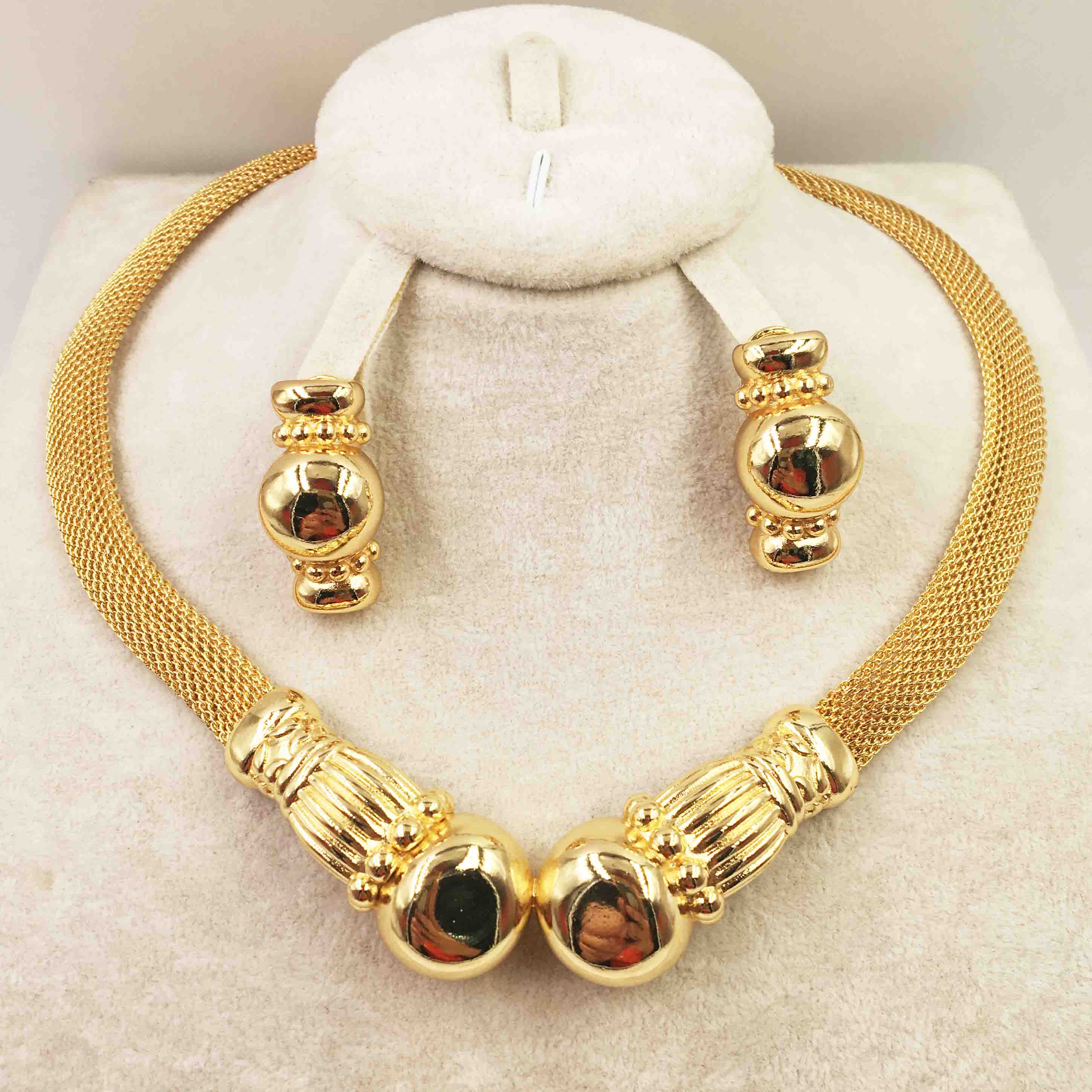 Brude afrikanske smykkesæt kvindelige halskæde øreringe armbånd rejse guld smykkesæt