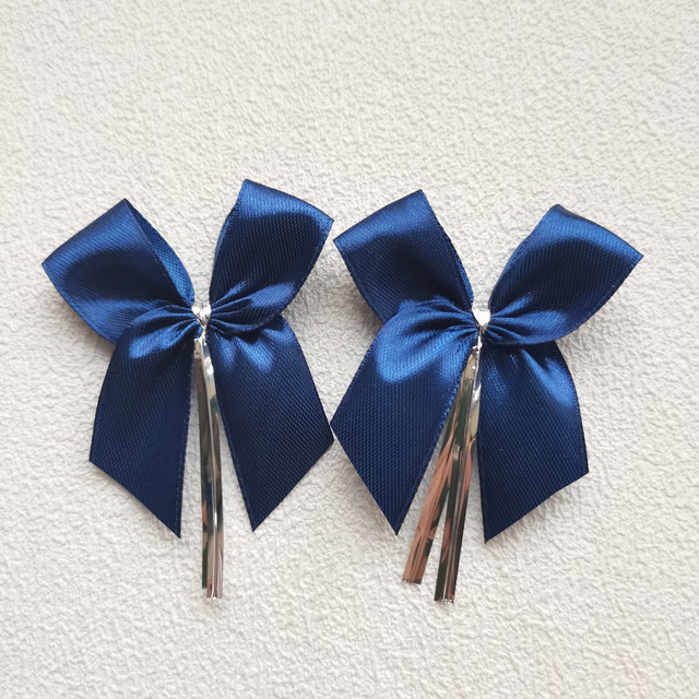 100pcs Multiple Colors Satin Ribbon Bowknot Sealing Wire Bakery Packing Birthday Party Bows For Wedding Decoration 6CM